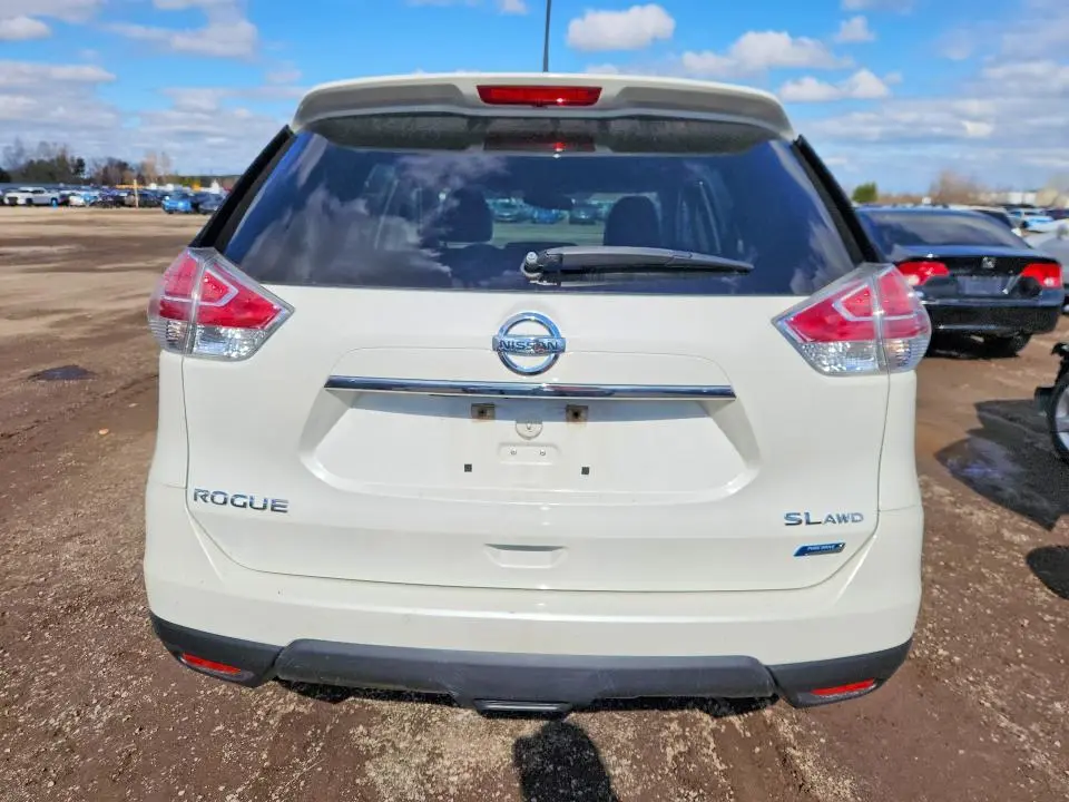 2015 NISSAN ROGUE S  