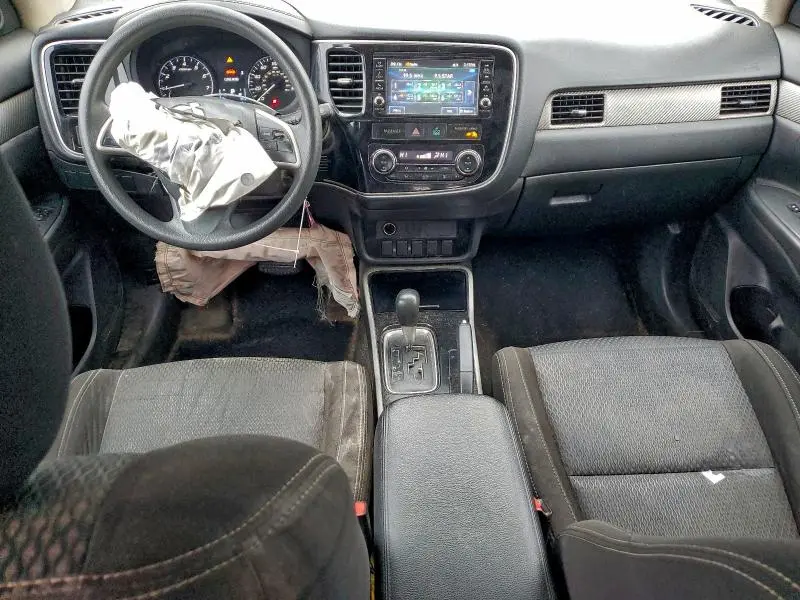 2018 MITSUBISHI OUTLANDER ES  