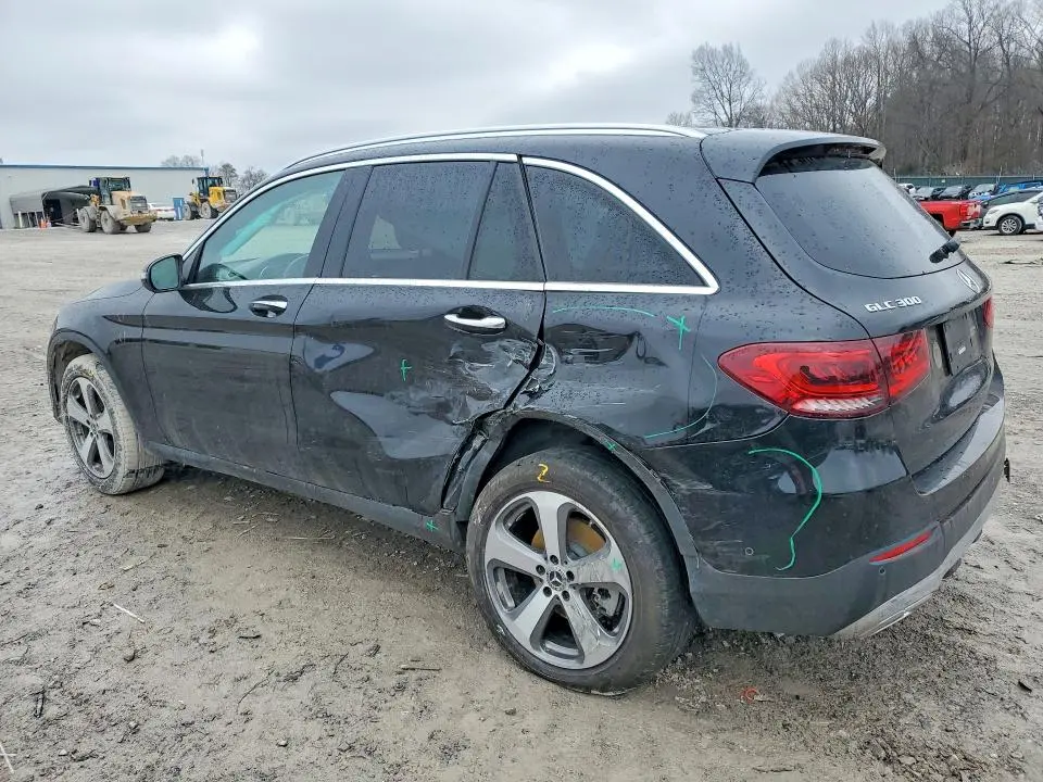 2022 MERCEDES-BENZ GLC 300  