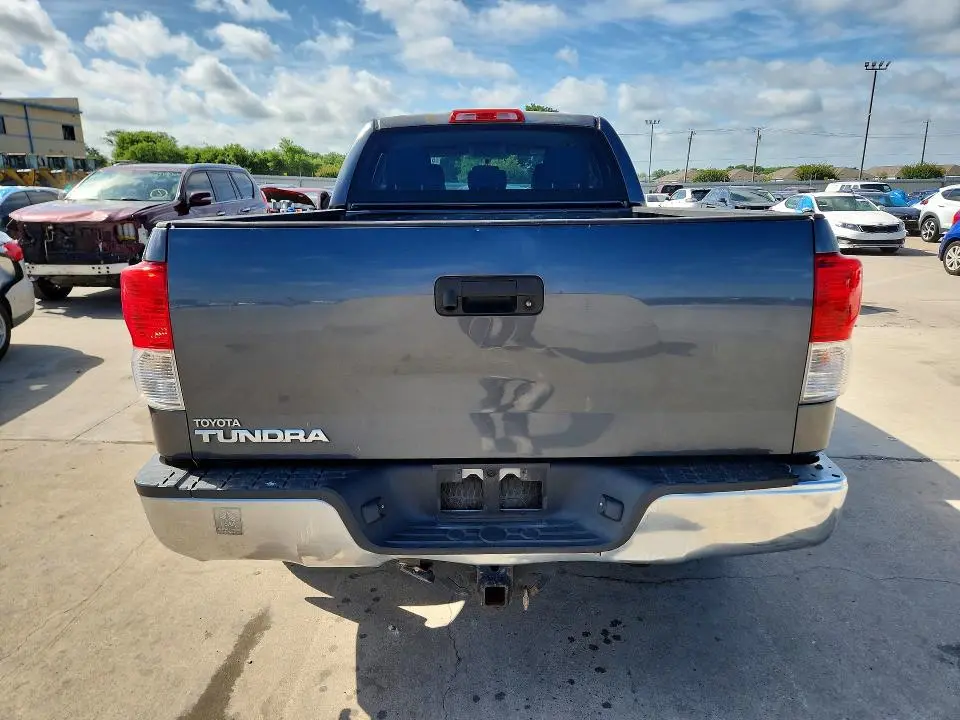 2010 TOYOTA TUNDRA DOUBLE CAB SR5  