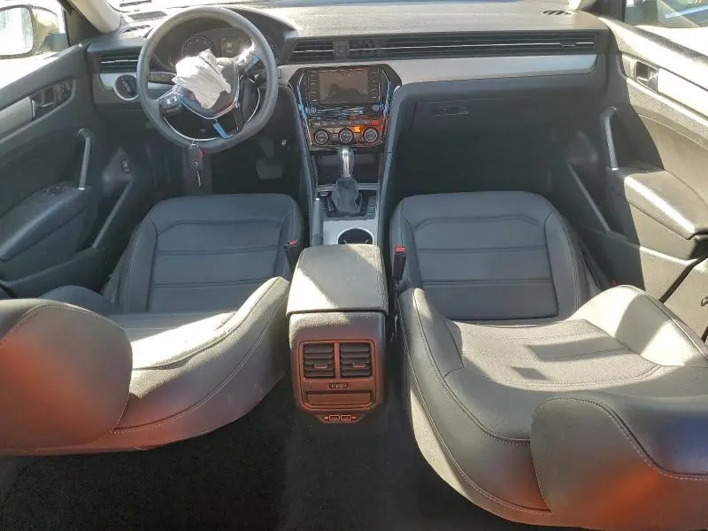 2021 VOLKSWAGEN PASSAT SE  