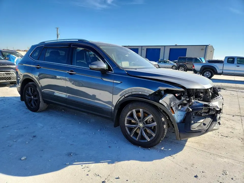 2022 VOLKSWAGEN TIGUAN   