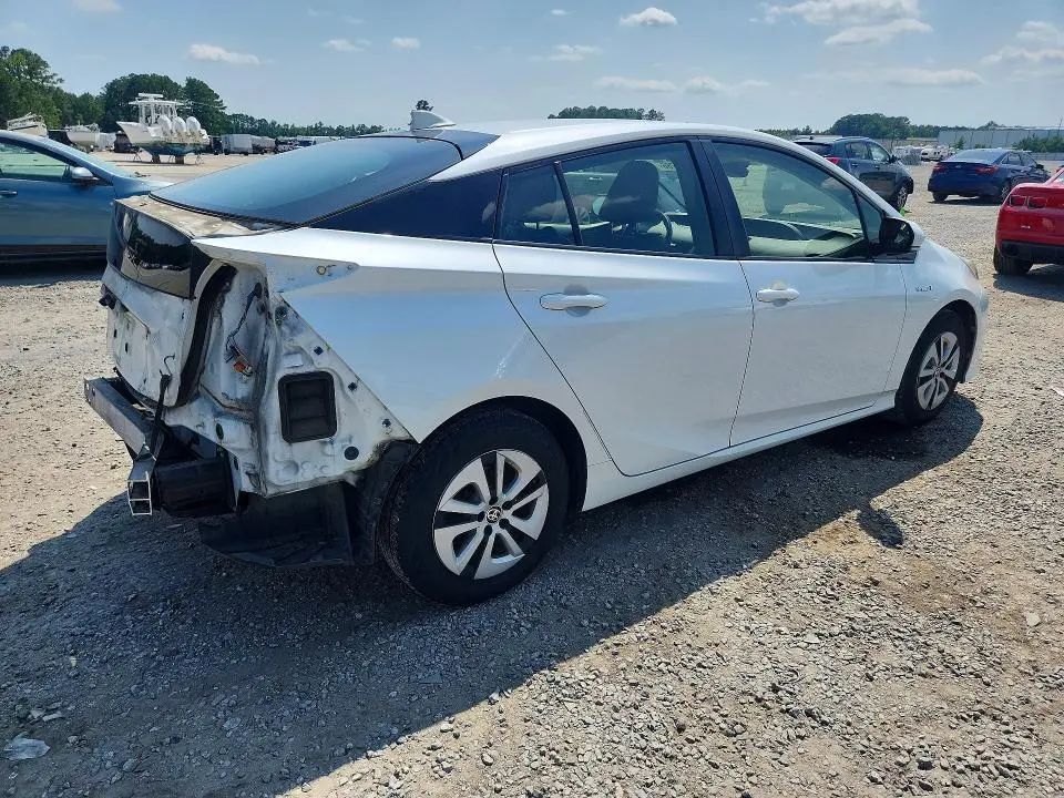2017 TOYOTA PRIUS   