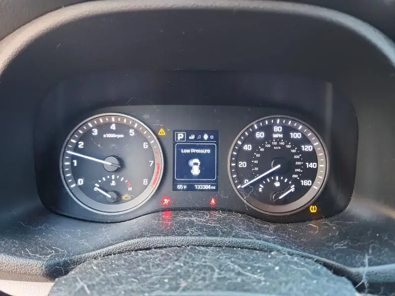 2018 HYUNDAI TUCSON SE  