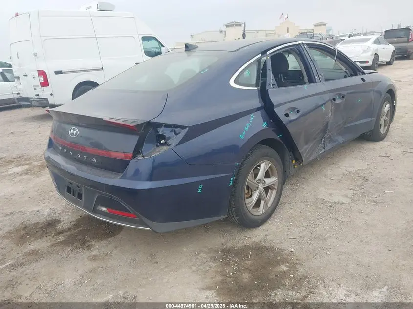 2022 HYUNDAI SONATA SE