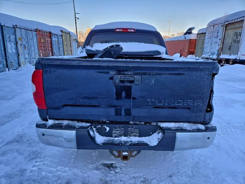 2015 TOYOTA TUNDRA CREWMAX SR5  