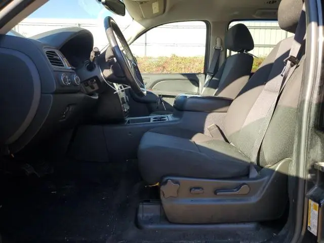 2011 CHEVROLET SUBURBAN K1500 LS  