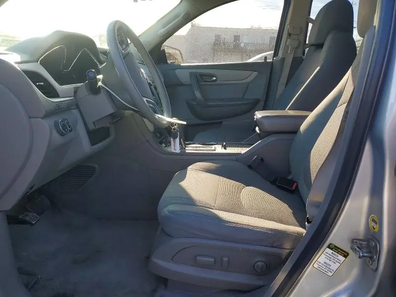 2017 CHEVROLET TRAVERSE LS  