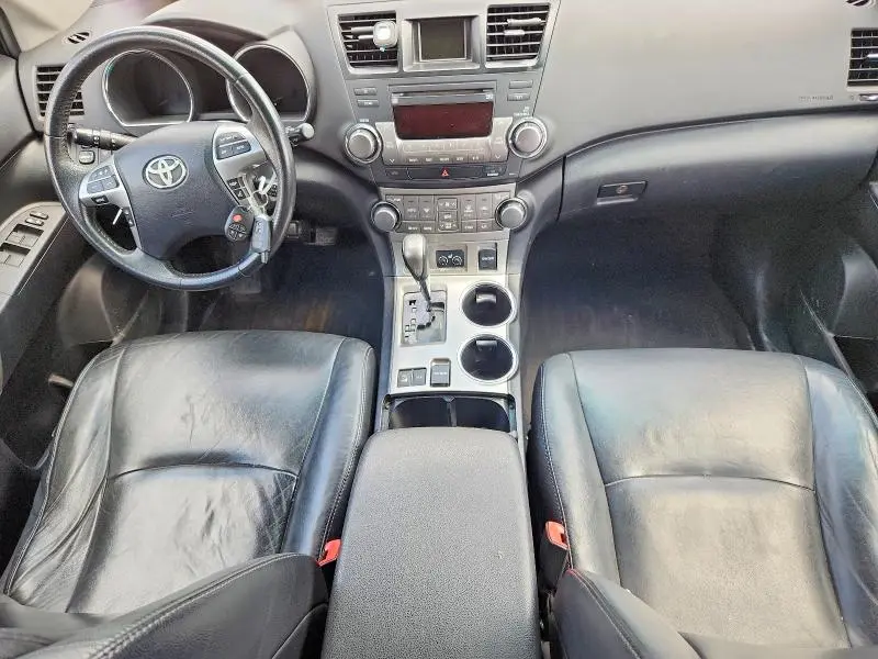 2011 TOYOTA HIGHLANDER BASE  