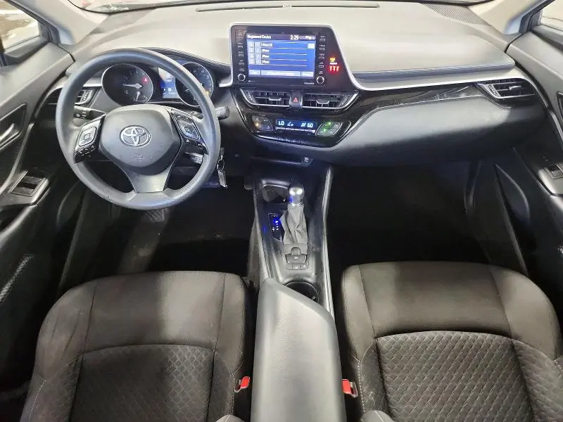 2021 TOYOTA C-HR LE  