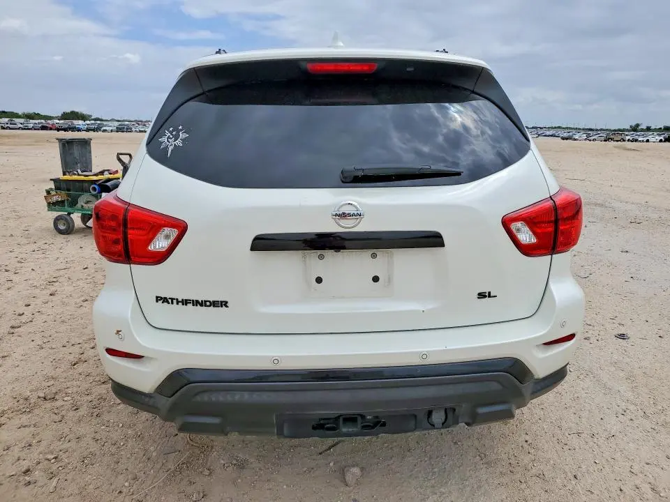 2019 NISSAN PATHFINDER SL  