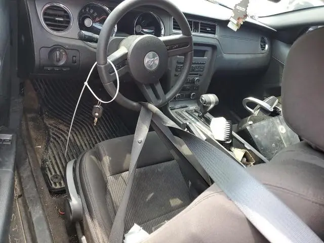 2011 FORD MUSTANG   