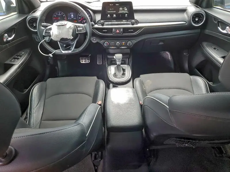 2021 KIA FORTE GT LINE  