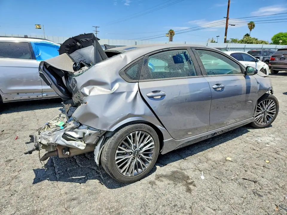 2023 KIA FORTE GT LINE  