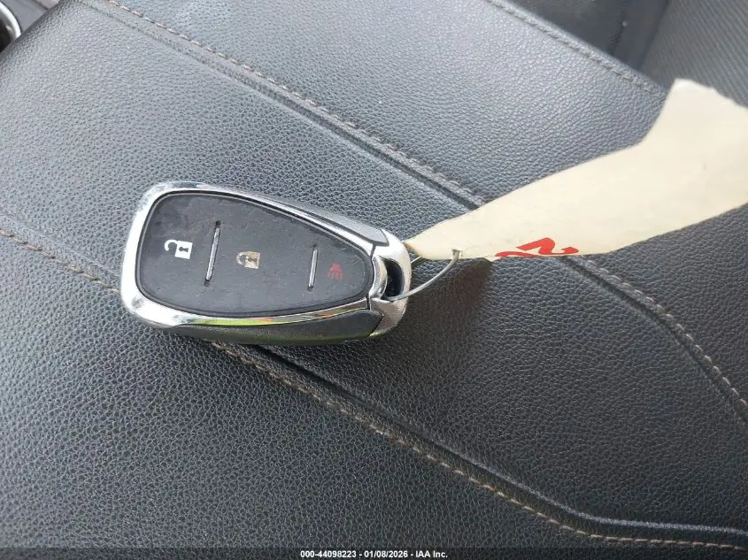 2021 CHEVROLET TRAVERSE FWD LS