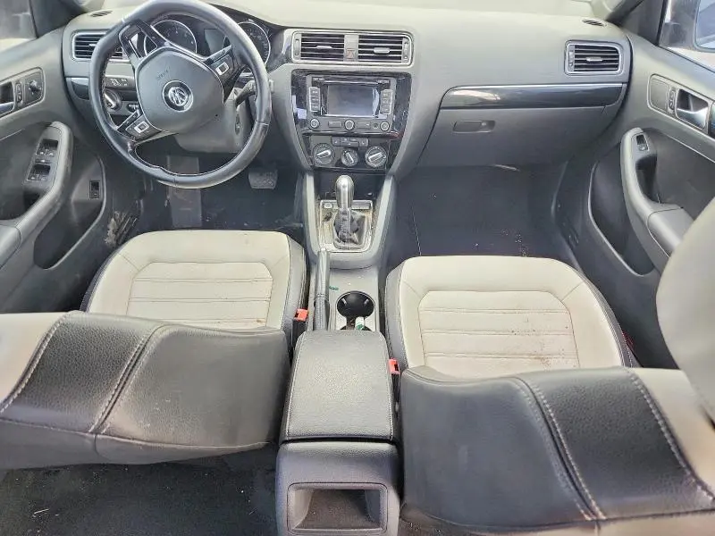 2015 VOLKSWAGEN JETTA SE  