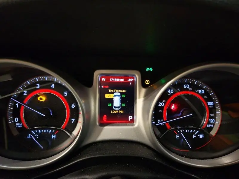 2011 DODGE JOURNEY CREW  