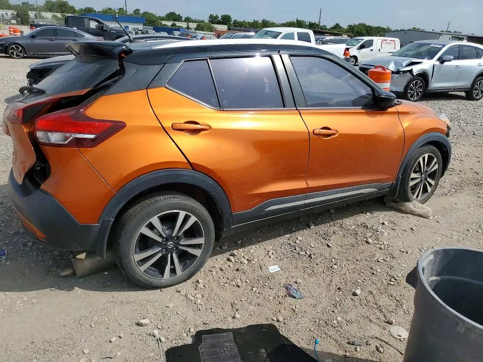 2019 NISSAN KICKS SR  