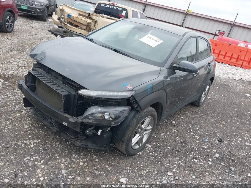 2022 HYUNDAI KONA SE
