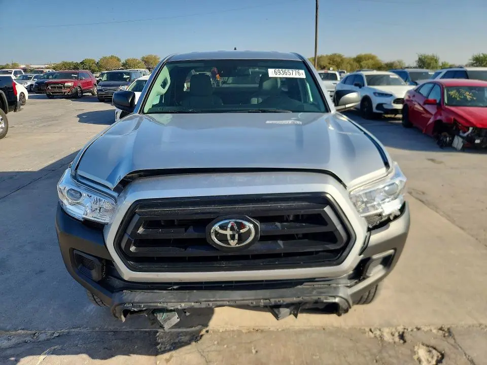 2023 TOYOTA TACOMA SR  