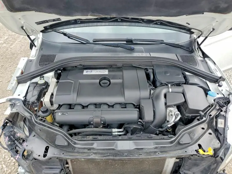 2014 VOLVO XC60 T6  