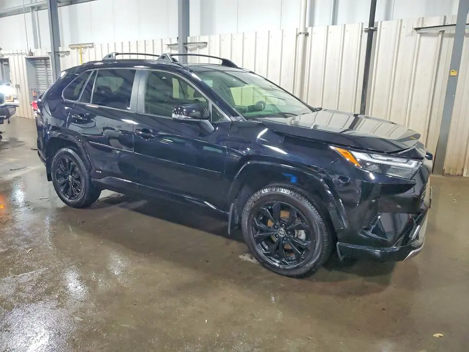 2023 TOYOTA RAV4 SE  