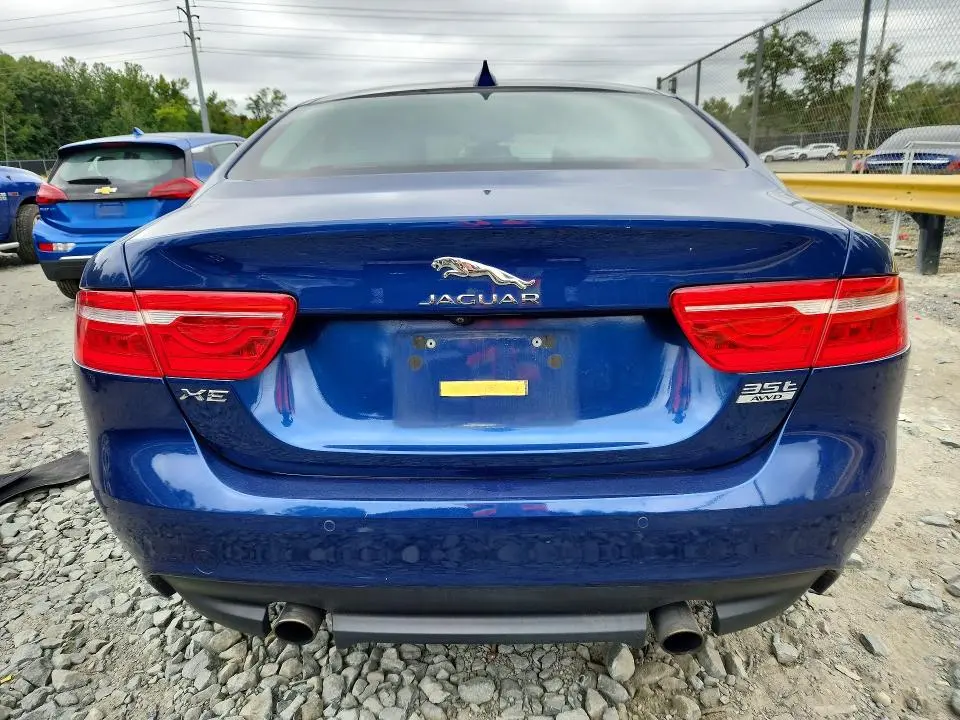 2017 JAGUAR XE PRESTIGE  