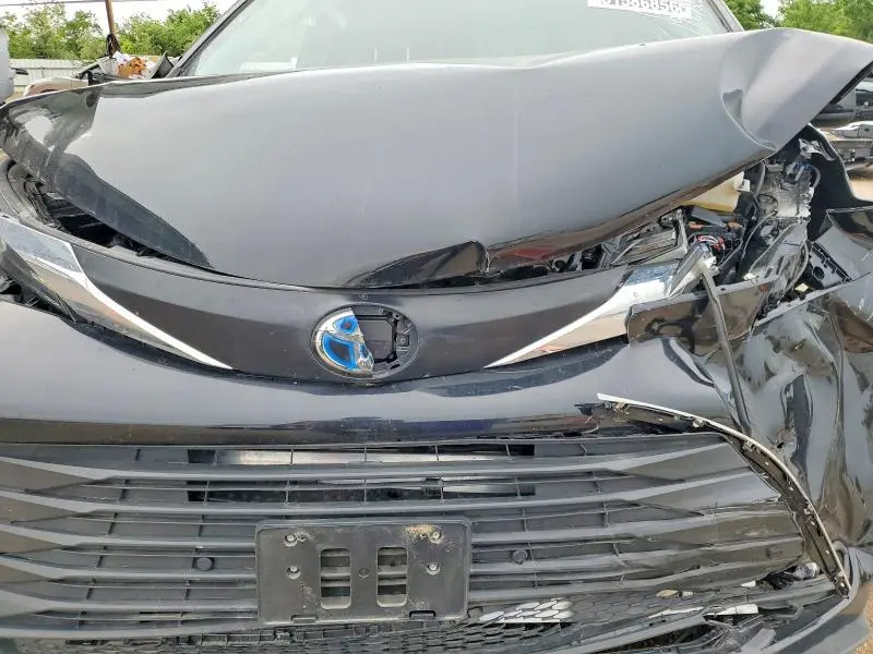 2025 TOYOTA SIENNA XLE 7-PASSENGER  