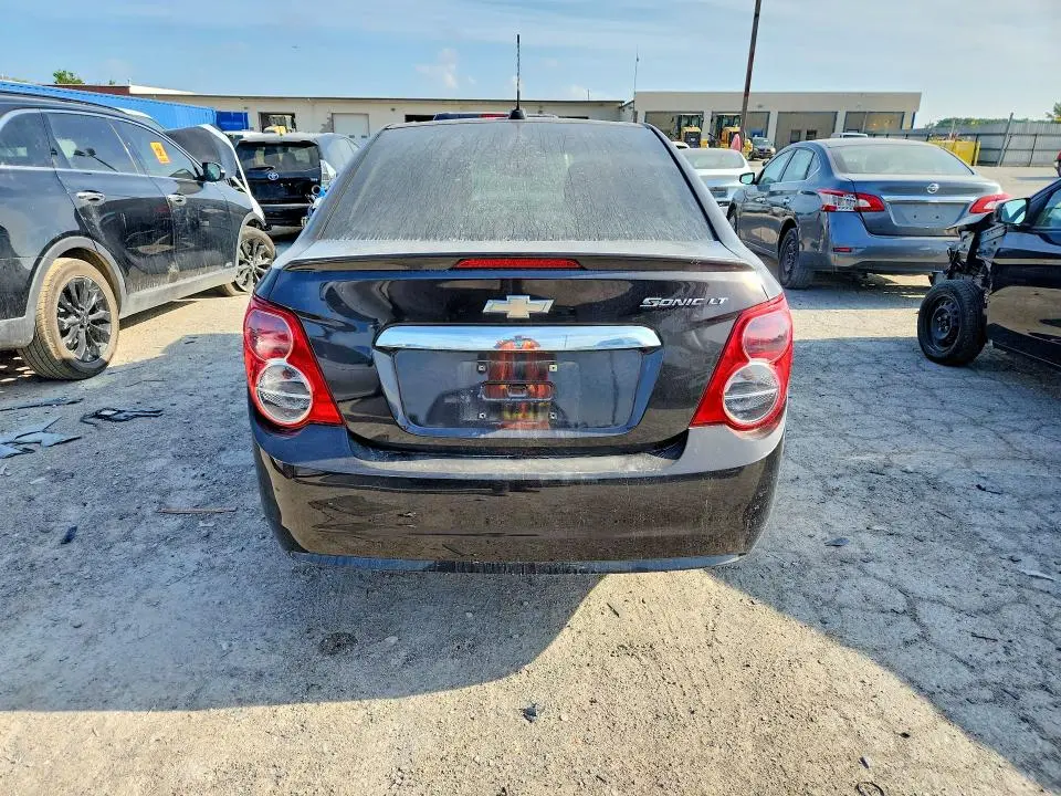 2015 CHEVROLET SONIC LT  
