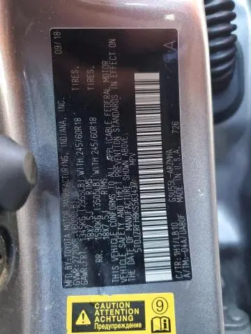 2019 TOYOTA HIGHLANDER SE  