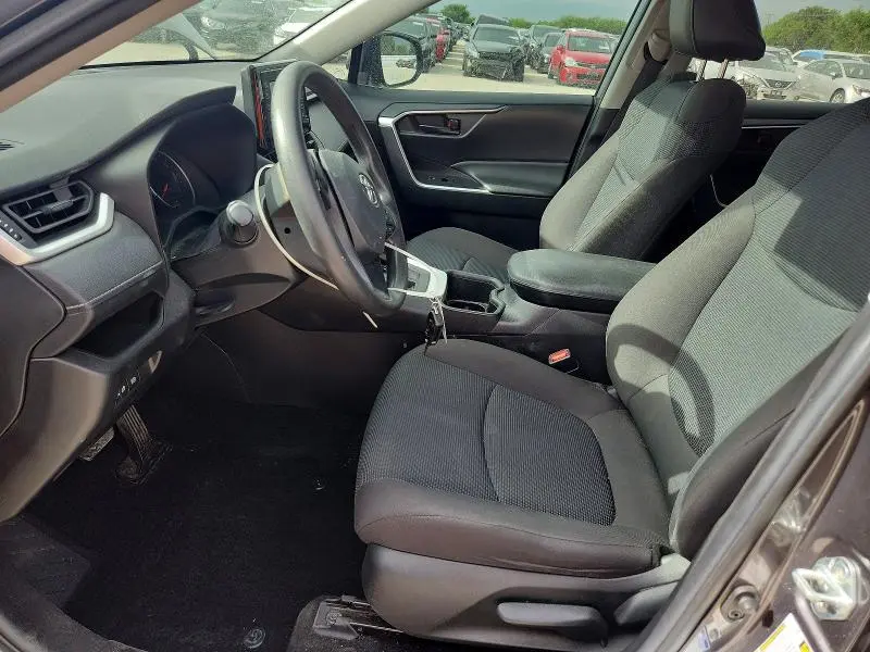 2022 TOYOTA RAV4 LE  