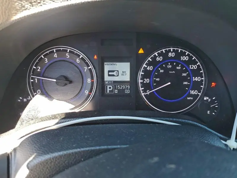 2010 INFINITI G37 BASE  