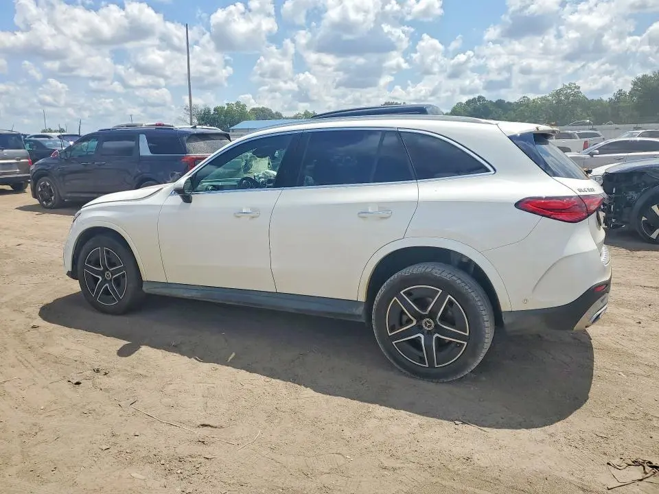 2024 MERCEDES-BENZ GLC 300  