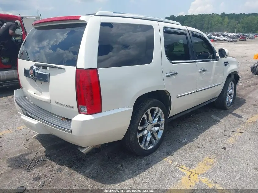 2011 CADILLAC ESCALADE PREMIUM