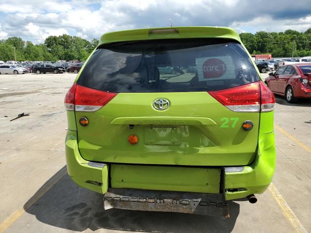 2014 TOYOTA SIENNA LE