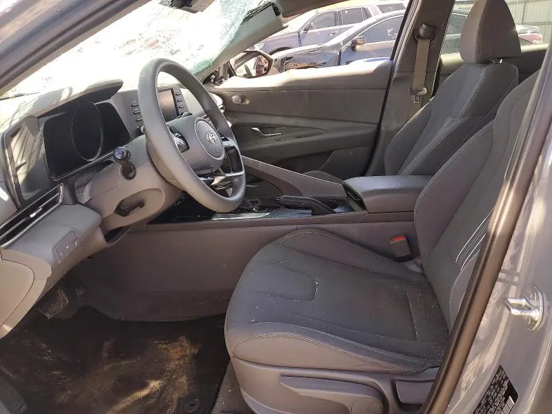 2022 HYUNDAI ELANTRA SEL  