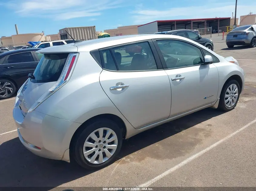 2015 NISSAN LEAF S