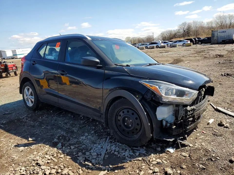 2019 NISSAN KICKS S  