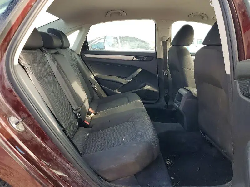 2012 VOLKSWAGEN PASSAT S  