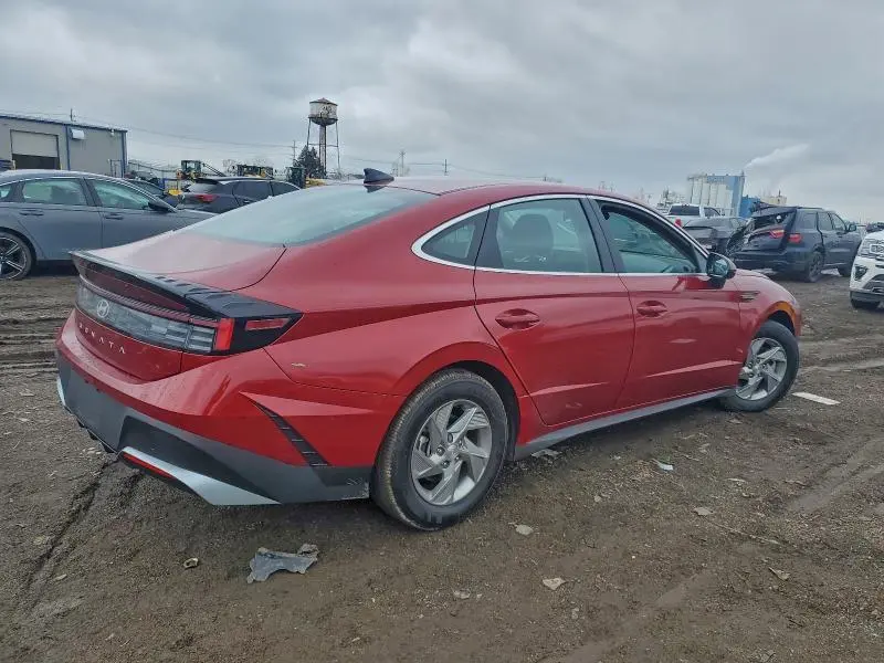 2025 HYUNDAI SONATA SE  