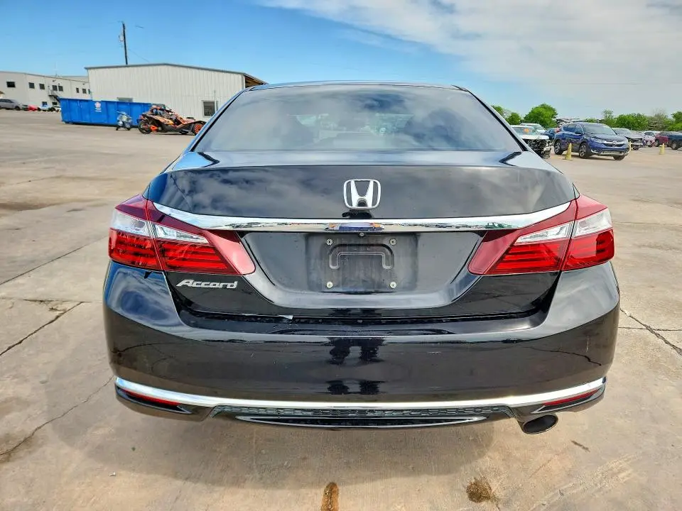 2016 HONDA ACCORD LX  
