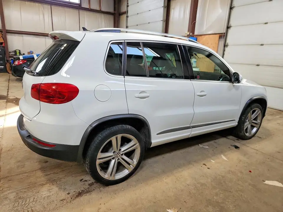 2014 VOLKSWAGEN TIGUAN S  