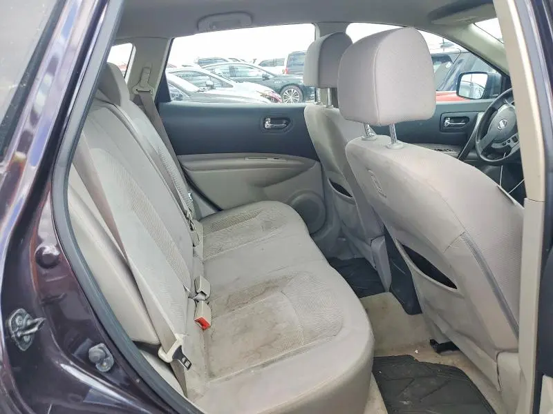 2013 NISSAN ROGUE S  