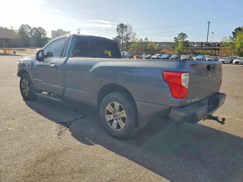 2017 NISSAN TITAN SV  