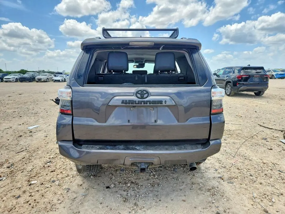 2023 TOYOTA 4RUNNER SR5 PREMIUM  