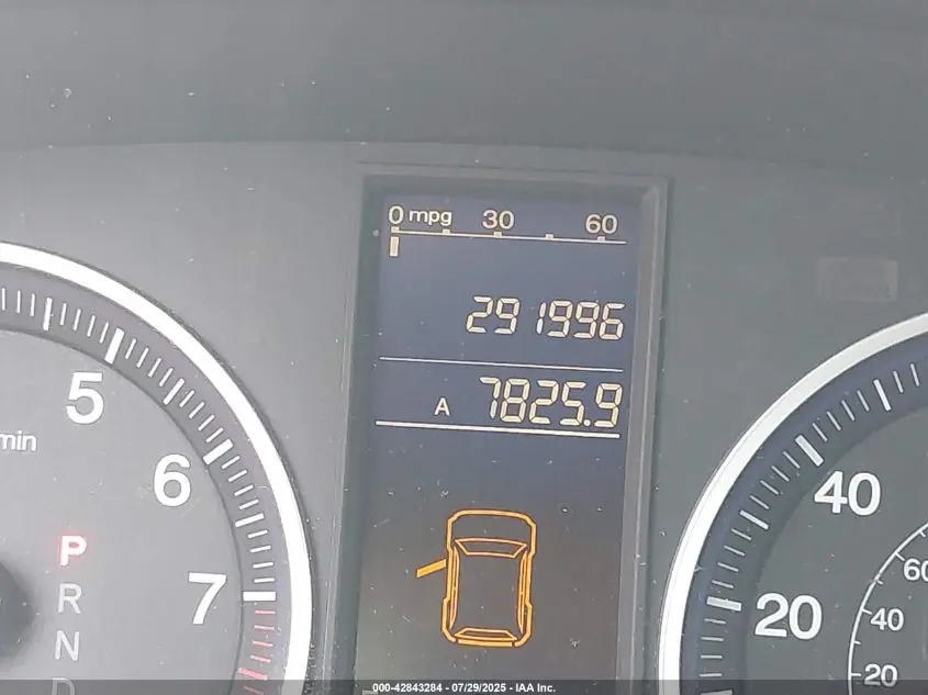 2011 HONDA CR-V LX