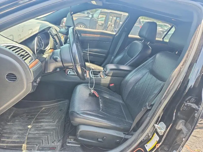 2019 CHRYSLER 300C   