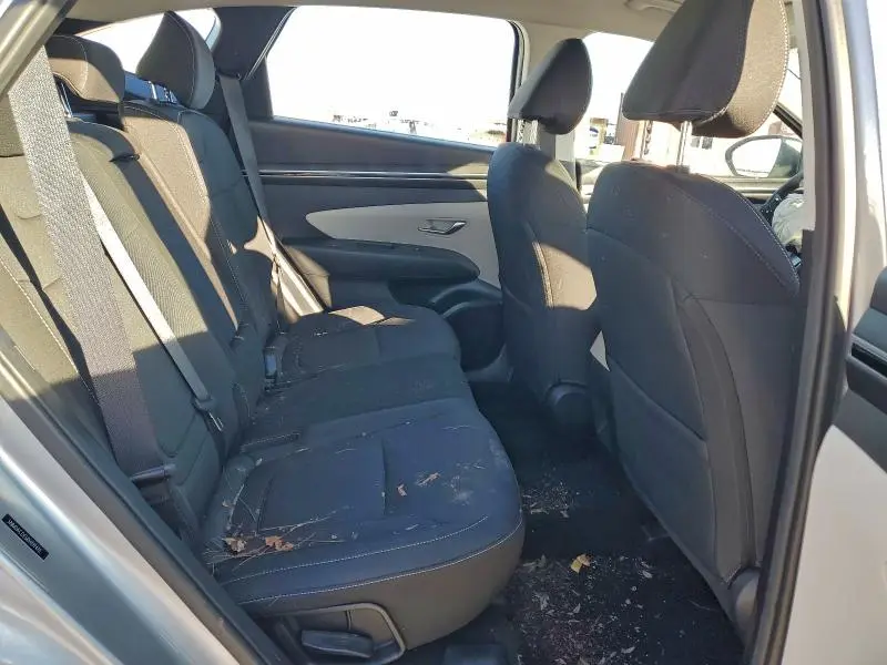 2024 HYUNDAI TUCSON SE  