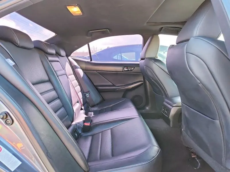 2016 LEXUS IS 200T BASE  