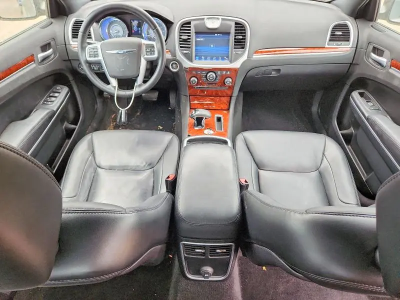 2013 CHRYSLER 300   